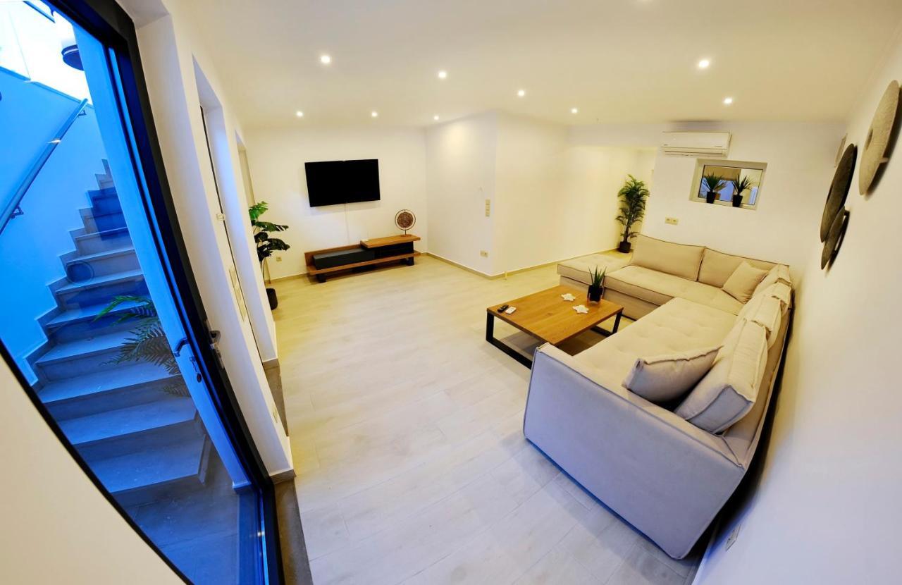 ניקיאנה Ionian Stone Luxury Villa מראה חיצוני תמונה