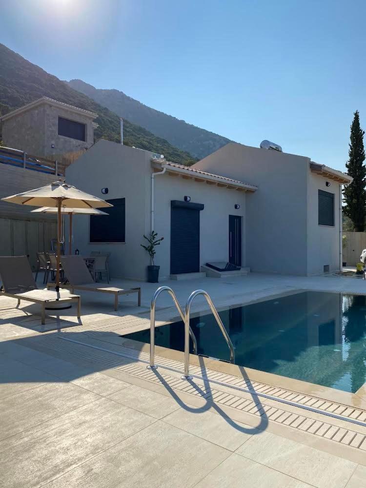 ניקיאנה Ionian Stone Luxury Villa מראה חיצוני תמונה